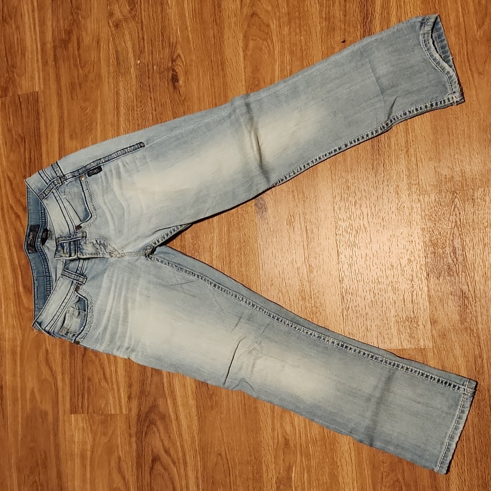 Silver brand distressed Capri jeans